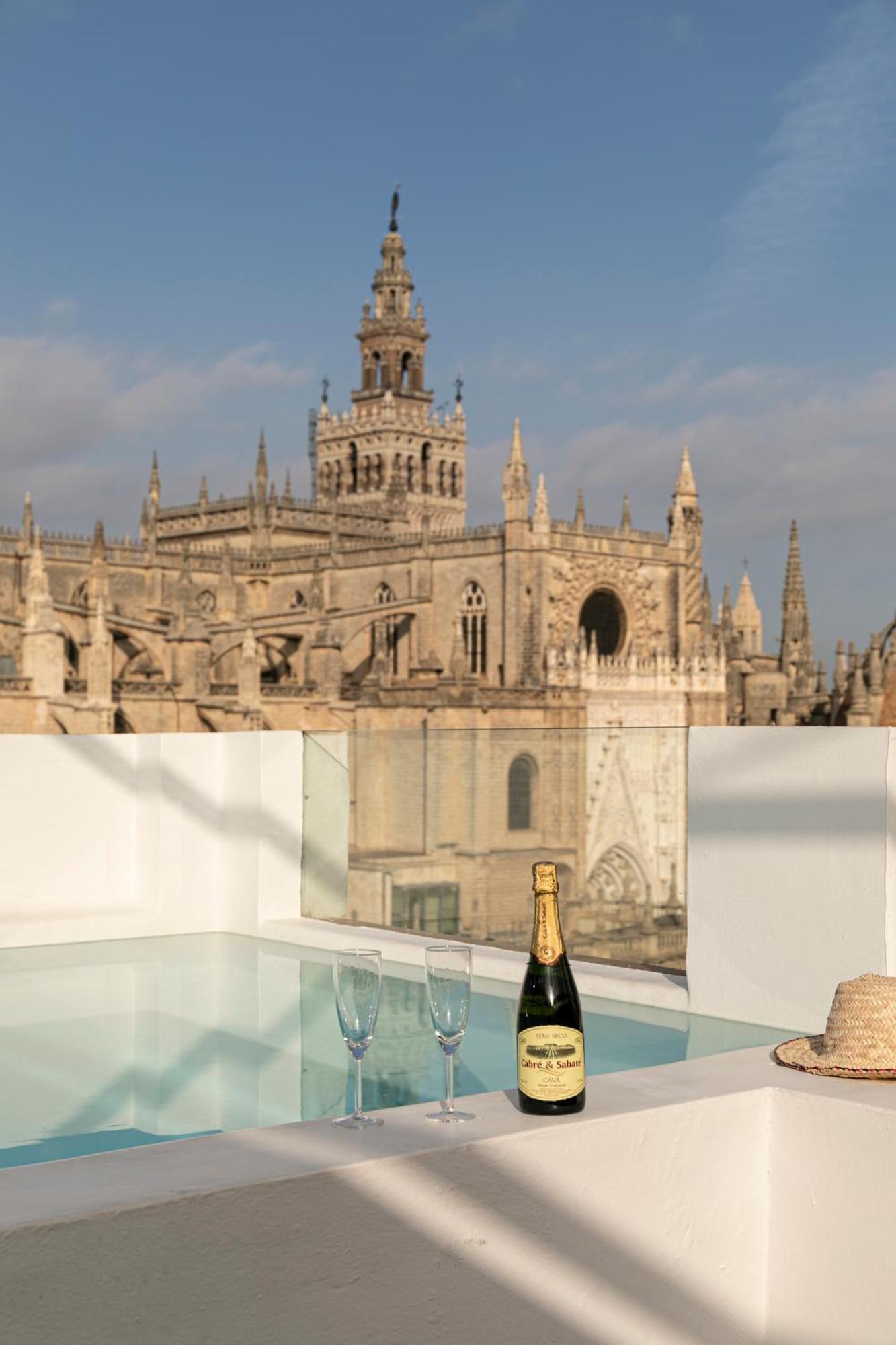 Isg Apartments Modern Atticpool At The Cathedralfree Parking Sevilla Exteriér fotografie