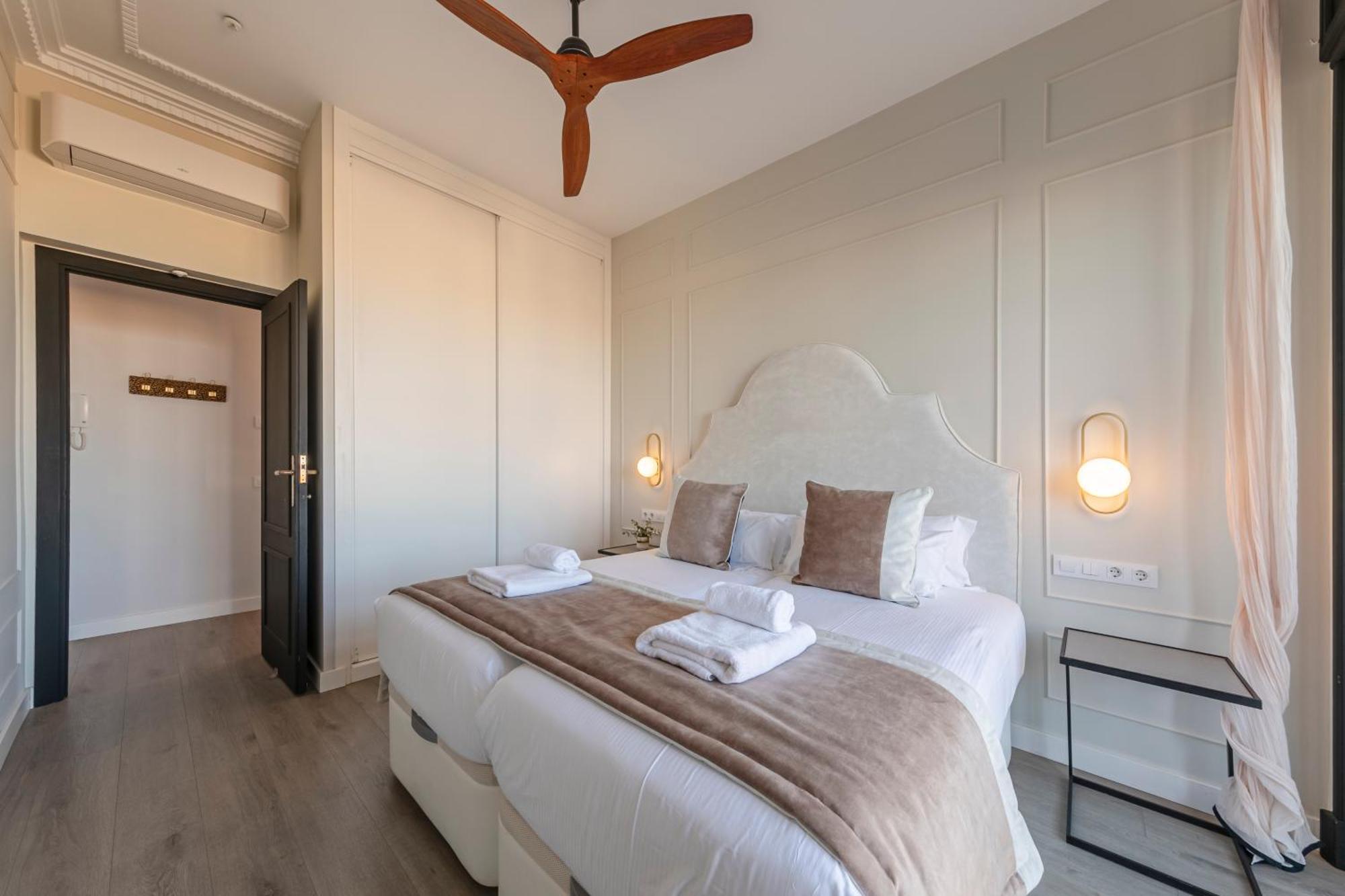 Isg Apartments Modern Atticpool At The Cathedralfree Parking Sevilla Exteriér fotografie